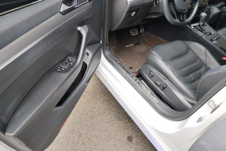 Used Volkswagen FAW-Volkswagen CC 2020 330TSI Glamour Edition China VI Standard