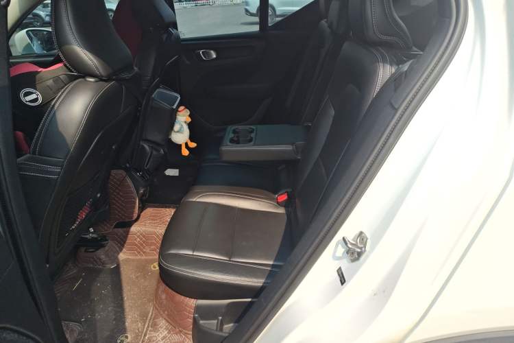 Used Volvo XC40 2020 T4 Four-Wheel Drive Smart Luxury Edition Left Rear Seat