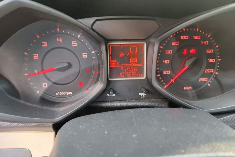 Used Chery Fengyun 2 2015 1.5L Manual New Edition Odometer Close Up