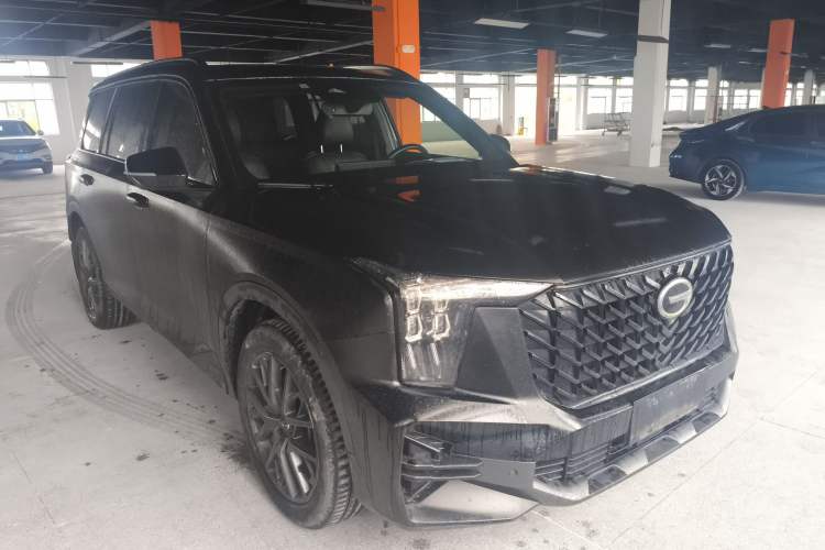 Used GAC Trumpchi GS8 2022 Linghang Series 2.0 TGDI Two-Wheel-Drive Luxury Smart Connectivity Version (7 Seats) Front Right 45 Deg