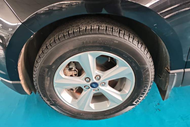 Used Ford Edge 2016 EcoBoost 245 Two-Wheel-Drive Titanium 5-Seater