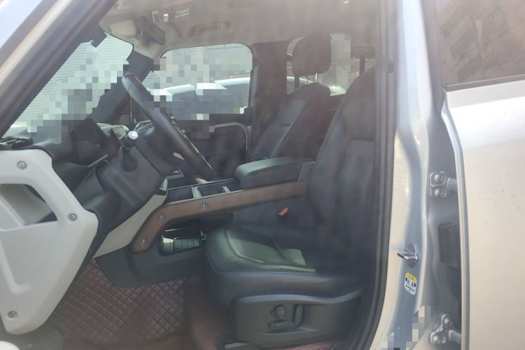 Used Land Rover Defender 2022 110 P400 X-DYNAMIC HSE Left Front Seat