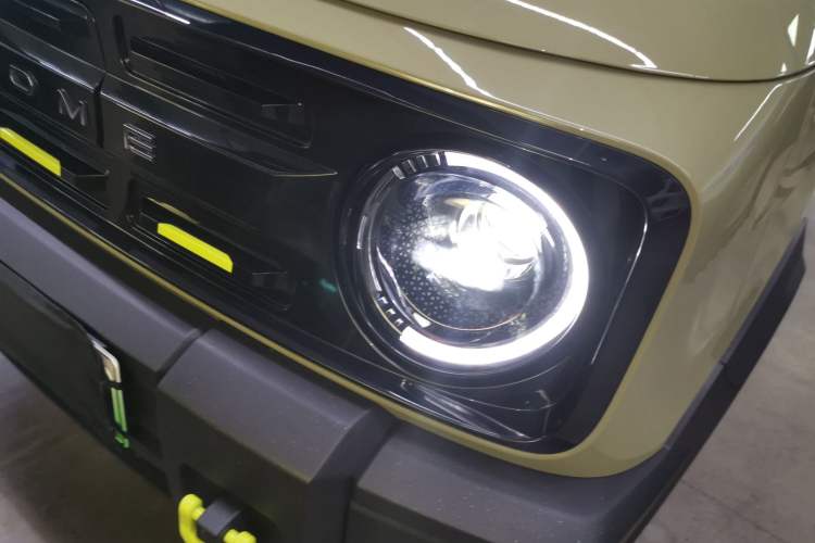 Used Geely Galaxy Panda 2025 210km Panda Rider Left Front Headlight