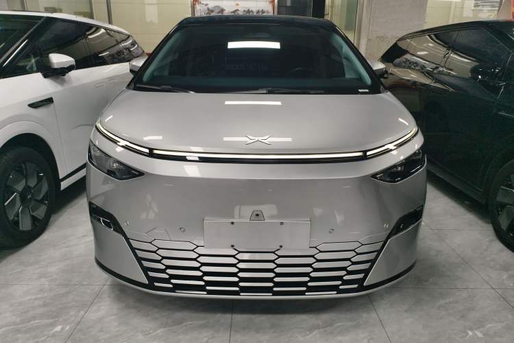 Used XPeng X9 2024 702 Ultra-Long Range Max