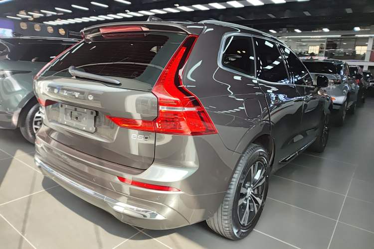 Used Volvo XC60 2022 B5 4x4 Zhiyi Luxury Edition

