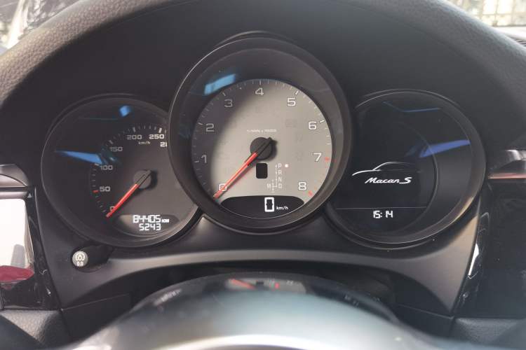 Used Porsche Macan 2017 Macan S 3.0T Instrument Cluster