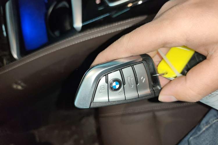 Used BMW 5 Series 2022 Second Facelift 525Li Luxury Package
