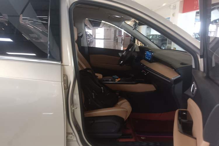Used Wuling Jiachen 2022 1.5T CVT Deluxe Flagship Edition