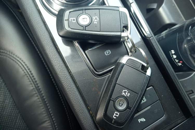 Used Ford Taurus 2019 EcoBoost 245 Premium Edition Vehicle Key