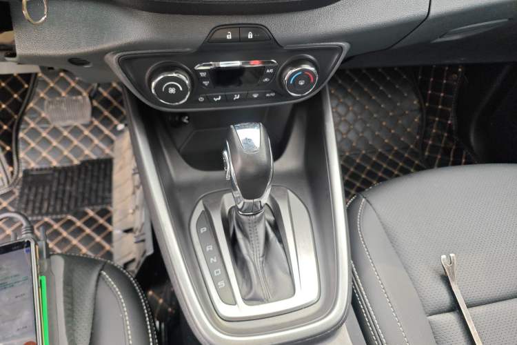 Used Ford Escort 2015 1.5L Automatic Fashion Model