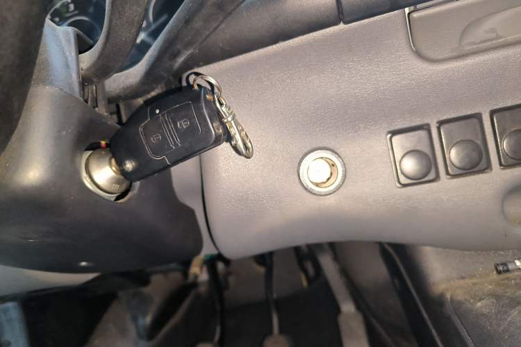 Used JMC Transit 2019 2.8T Commercial Version Short Wheelbase Mid-Roof 6-Seater China VI JX493