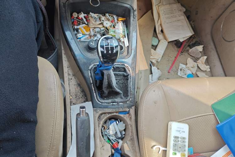 Used Wuling Hongguang 2014 1.5L S Luxury Model
