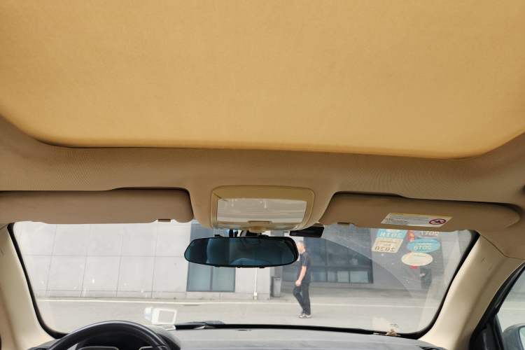 Used Zotye Domy X5 2017 Upgraded Model 1.5T CVT Landlord Edition Headliner