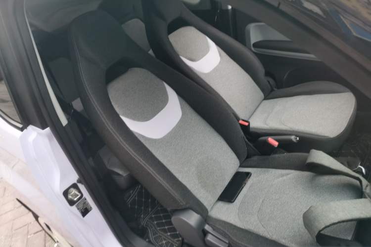 Used Chery QQ Ice Cream 2022 120km Conical Shape Lithium Iron Phosphate