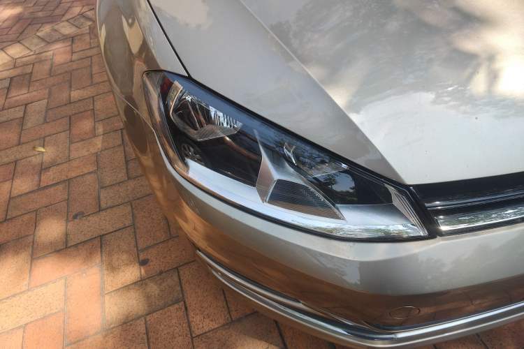 Used Volkswagen Golf 2016 230TSI Automatic Luxury Version
