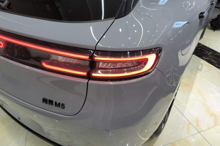 Used Hima AITO M5 2025 Extended-Range Ultra All-Wheel-Drive Version
