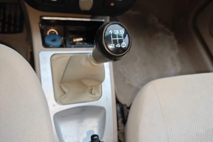 Used Geely Auto Liberty Ship 2010 1.3L Manual Wealth Edition