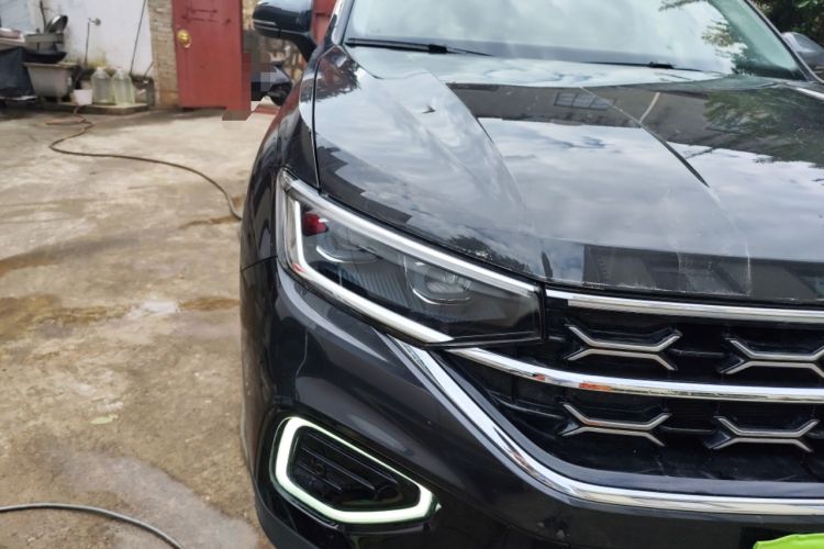 Used Volkswagen Tayron 2024 300TSI Two-Wheel-Drive Luxury Plus Advanced Version
