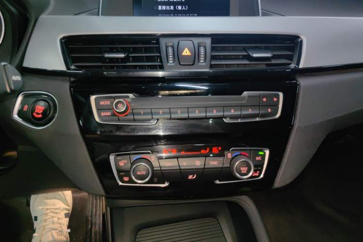 Used BMW X1 2018 sDrive20Li Leading Model
