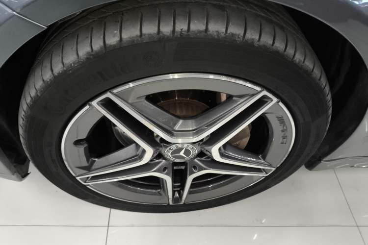 Used Mercedes-Benz C-Class 2020 C 260 Estate Exterior 4