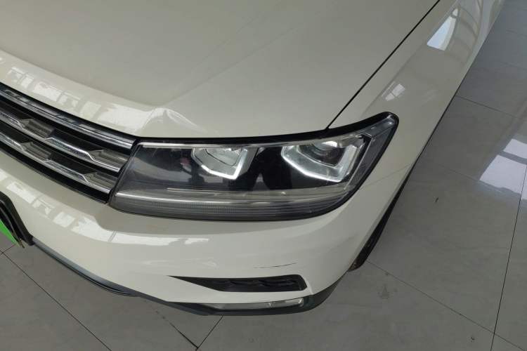 Used Volkswagen Tiguan L 2017 330TSI Automatic Two-Wheel Drive Luxury Edition Left Front Headlight