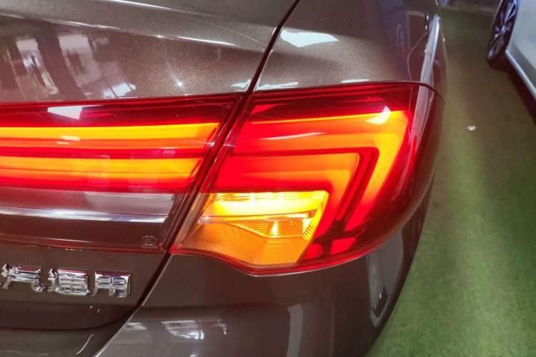 Used Buick Regal 2019 20T Elite Version China VI Standard
