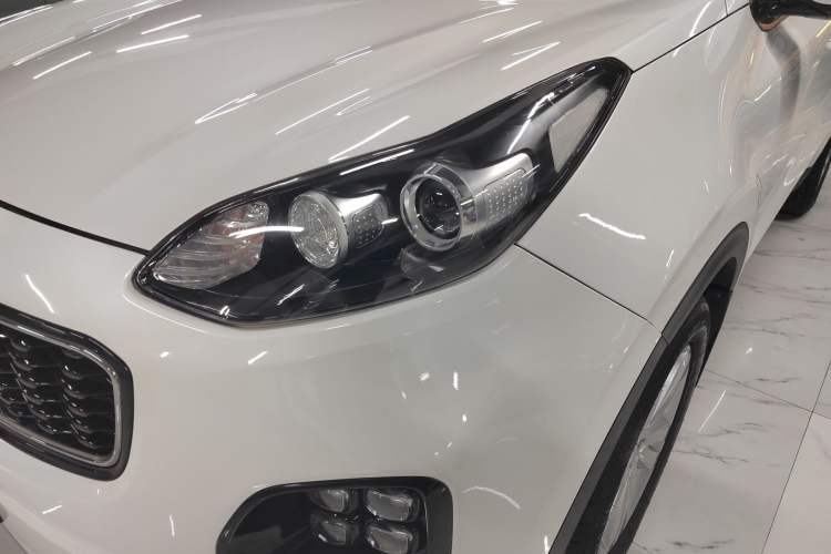 Used Kia KX5 2016 2.0L Automatic 2WD GLS Left Front Headlight