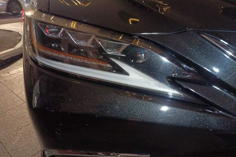 Used Lexus ES 2018 260 Luxury Edition China V Standard