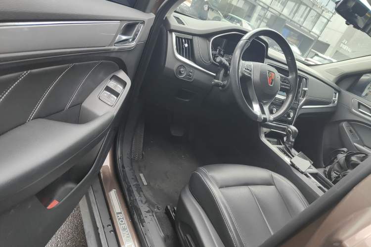 Used Roewe RX5 2016 20T Two-Wheel Drive Automatic Flagship Edition Driver Seat