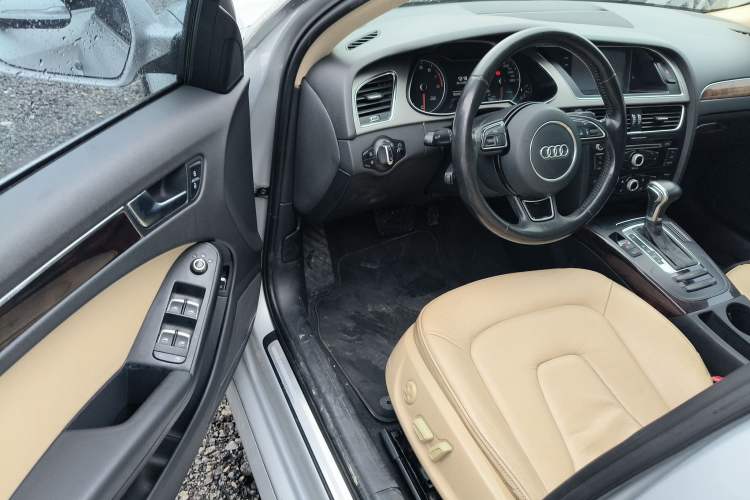 Used Audi A4L 2013 35 TFSI Automatic Comfort Model
