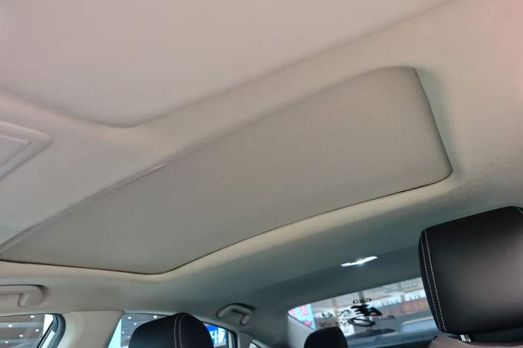 Used Honda Civic 2019 220TURBO CVT Dynamic Edition China VI Headliner