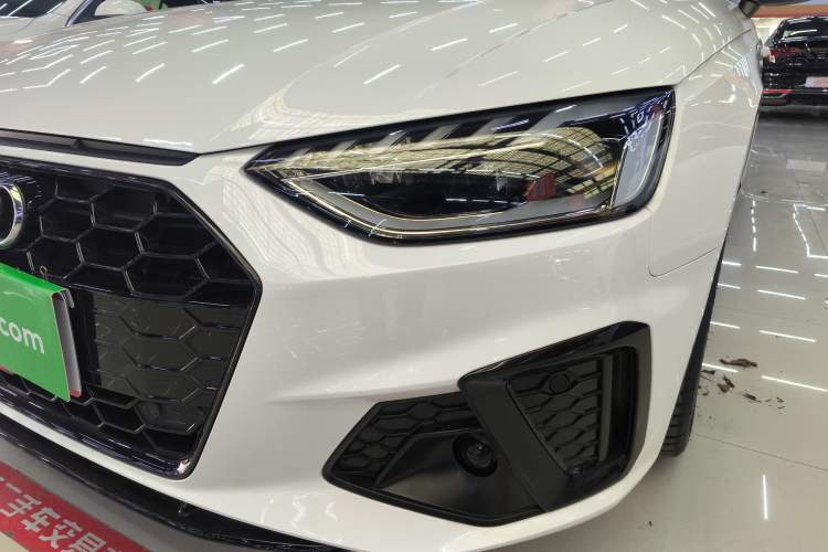 Used Audi A4L 2022 40 TFSI Luxury Dynamic Model