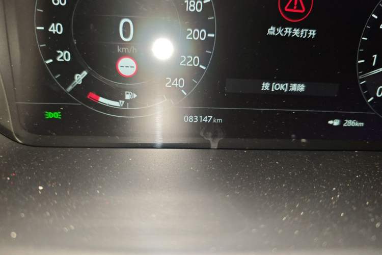 Used Land Rover Range Sport 2021 3.0 L6 YAO Black Edition Odometer Close Up