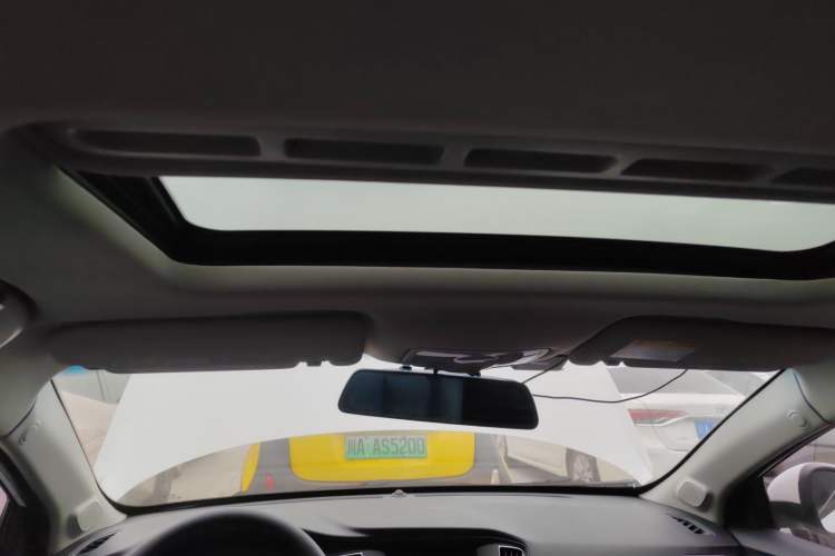 Used Roewe 360 2017 1.5L Automatic Luxury Edition