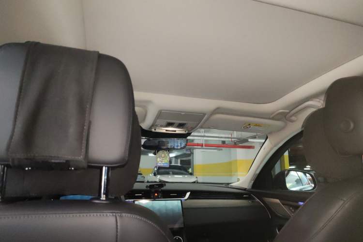 Used Jaguar XFL 2022 XFL 2.0T P200 Two-Wheel-Drive Elite Luxury Edition Headliner