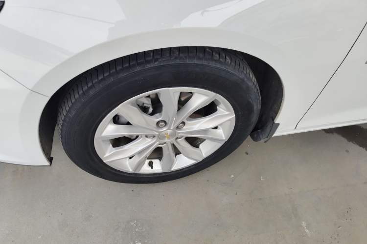 Used Chevrolet Malibu XL 2021 535T Automatic Sport Edition Left Front Wheel Hub