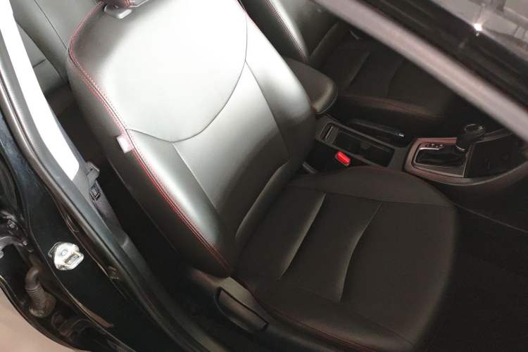 Used Hyundai Elantra (5th Generation / Langdong) 2012 1.6L Automatic Fashion Edition
