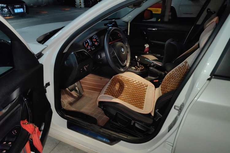 Used BMW 1 Series 2018 118i Sport Design Package Driver Seat