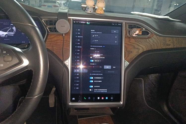 Used Tesla Model X 2016 X 90D
