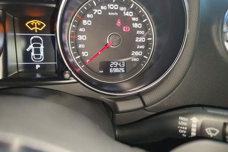 Used Audi TT 2011 TT Roadster 2.0TFSI
