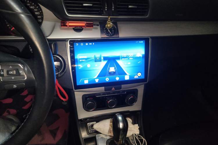 Used Volkswagen Magotan 2013 1.8TSI Premier Model Audio And AC Panel