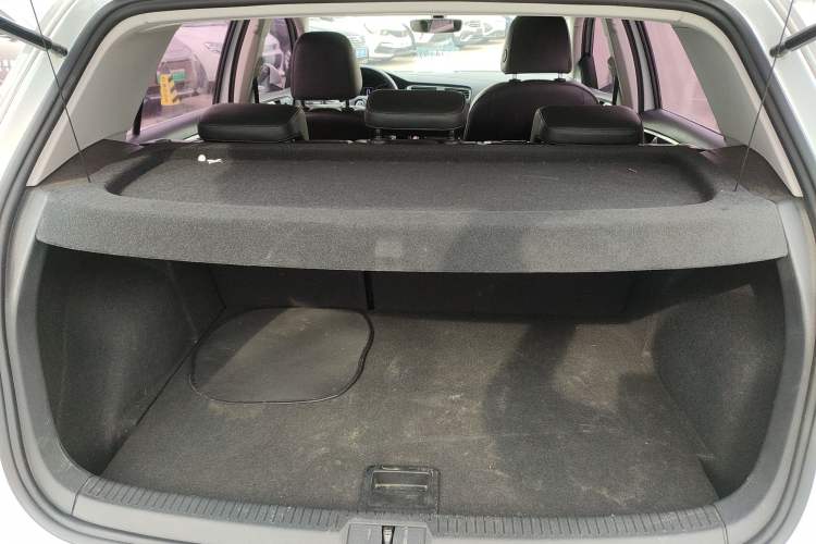 Used Volkswagen Golf 2018 230TSI Automatic Luxury Version