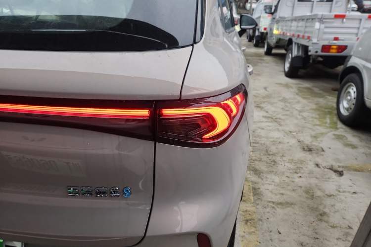 Used Wuling Bingo S 2025 Model 430km Deluxe Edition