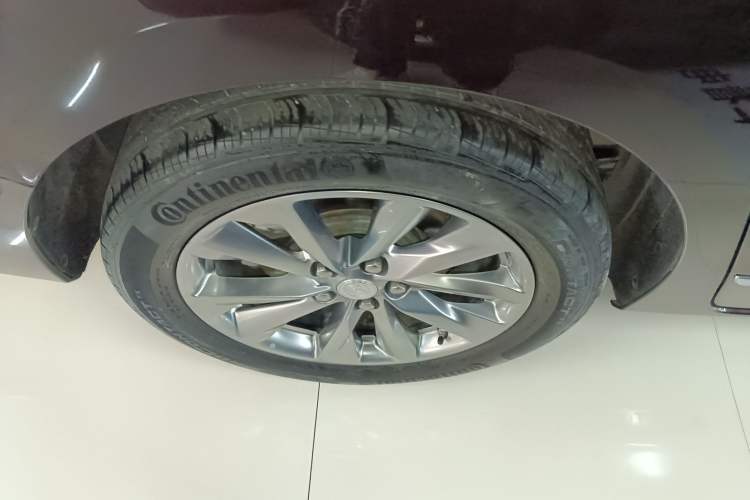 Used Buick GL8 2020 Avenir Avia Six-Seat Deluxe Edition
