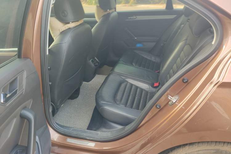 Used Volkswagen Lamando 2018 280TSI DSG Comfort Edition