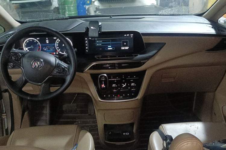 Used Buick GL8 2020 ES Land Cruiser 653T Flagship Model Center Console