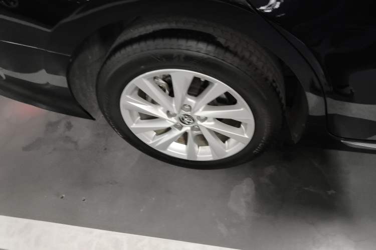 Used Toyota Camry 2023 2.0G Luxury Edition Right Rear Wheel Hub