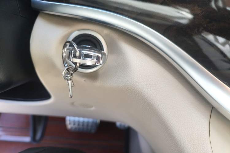 Used Mercedes-Benz V-Class 2016 V 260 L Prestige Extended Edition