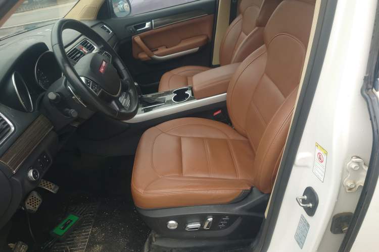 Used Haval H8 2015 2.0T Two-Wheel-Drive Luxury Version