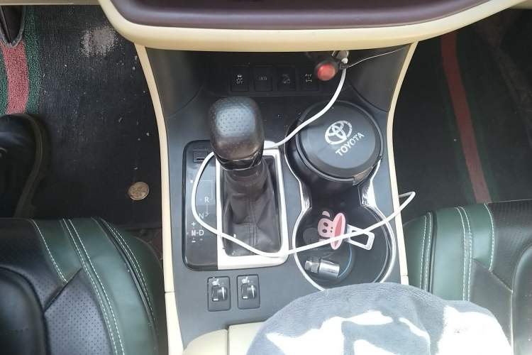 Used Toyota Highlander 2017 2.0T Four-Wheel Drive Luxury Edition 7 Seats Gear Lever